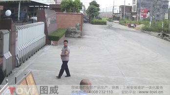 200萬(wàn)像素-工廠大門(mén)外馬路超清視頻監(jiān)控效果錄像演示
